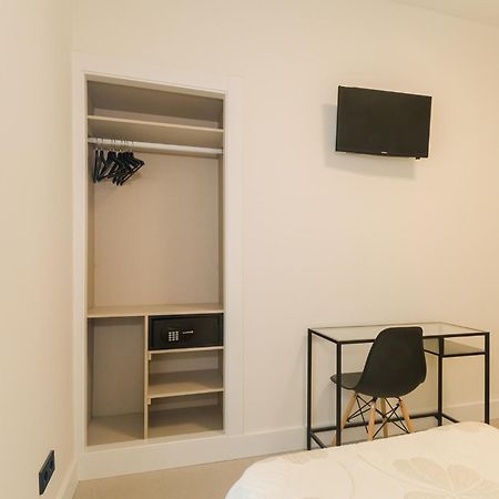 Hostal Excelsior Madrid Exterior photo